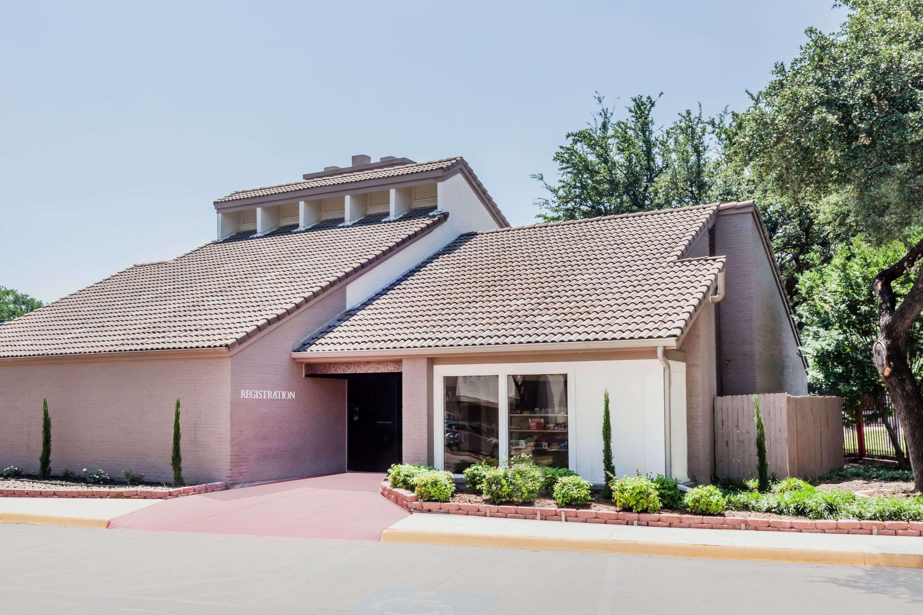 Hawthorn Suites Dallas Love Field Extérieur photo
